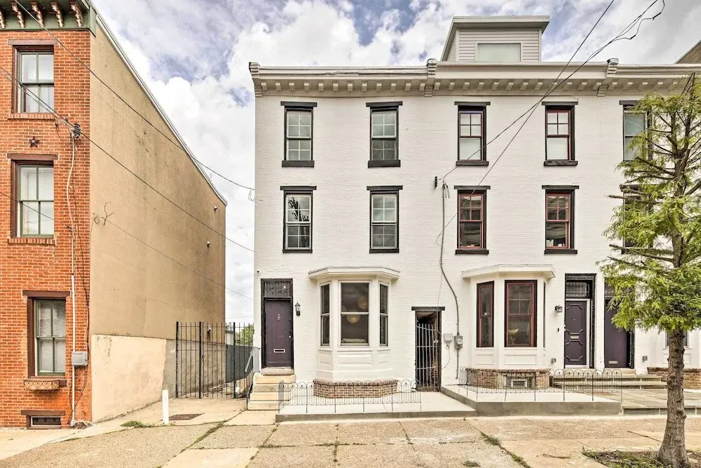 Upscale + Unique Townhome in University City!