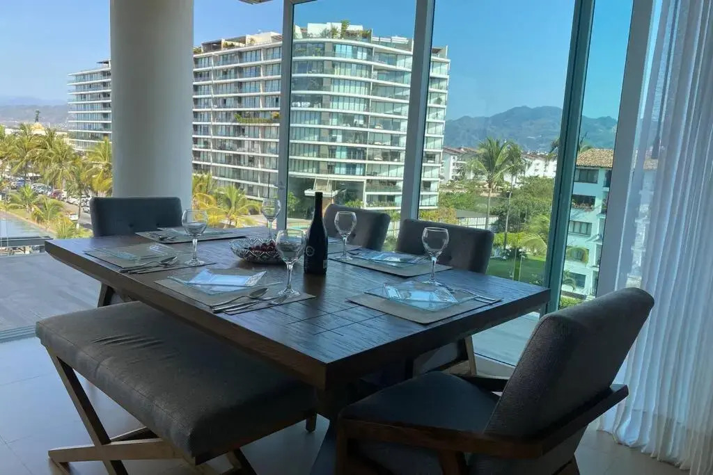 Deluxe Marina View Apartment