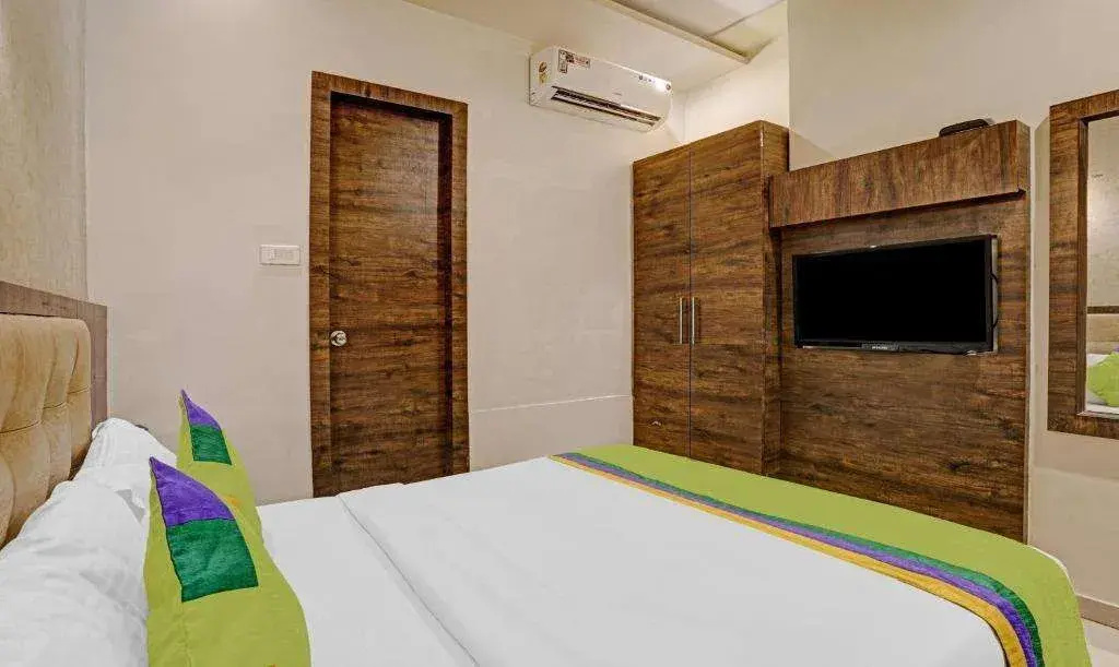 Itsy By Treebo - Bkc Mannat
