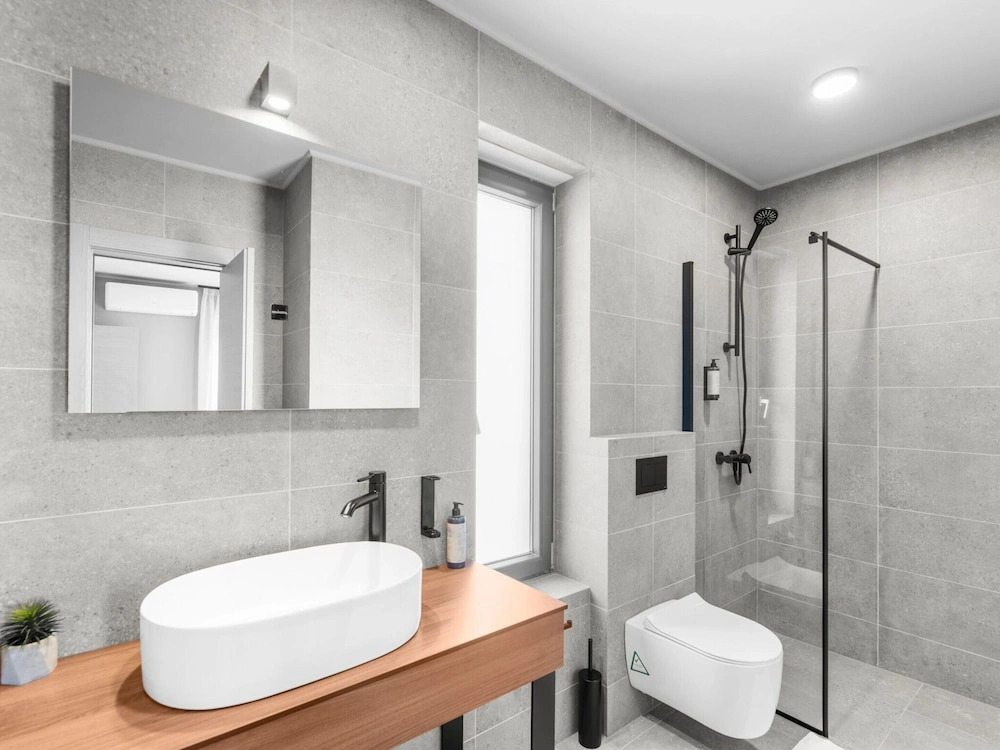 Apartment in Istria With Sea View & Bubble Bath