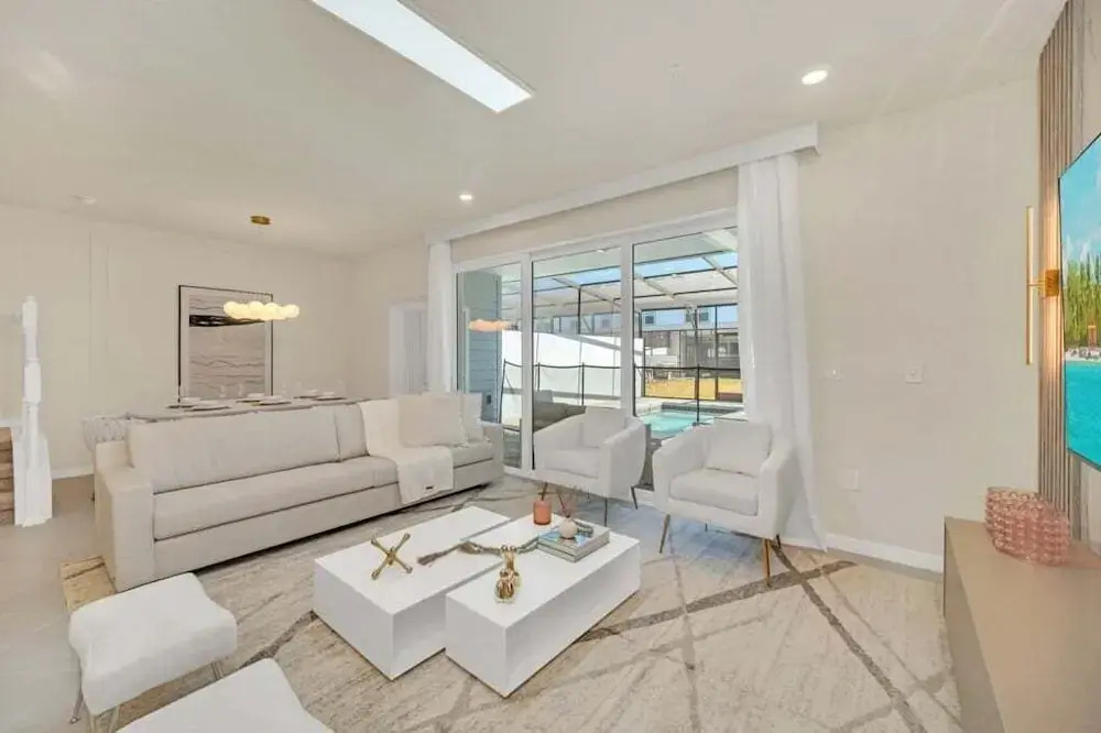 Luxury Home With Splash Pool 5 Bed Townhome! 5 Bedroom Townhouse
