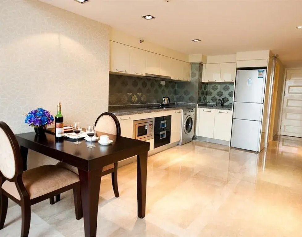 Yi Cheng International Apartment Hotel