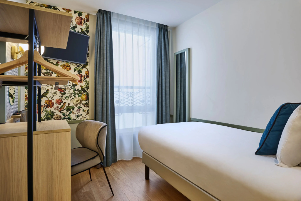 Hotel Cervantes by Happyculture