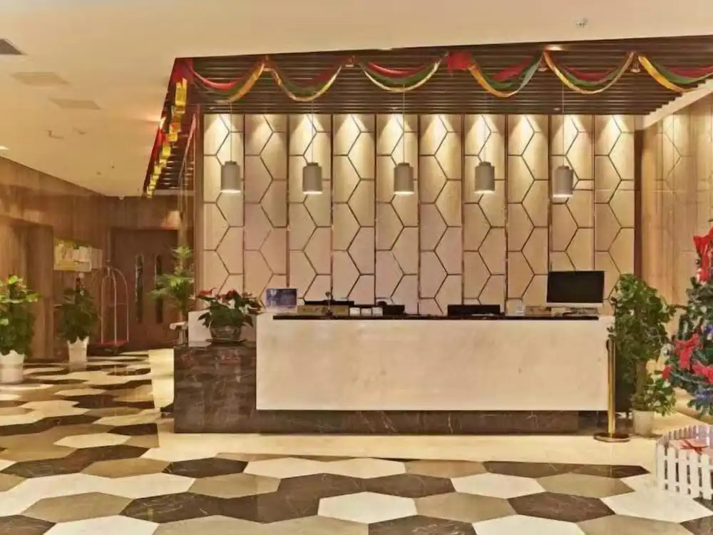 Howard Johnson Life Changrong