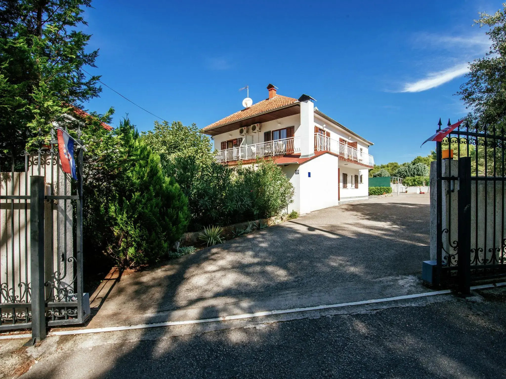 Apartment in Dalmatia With Terrace