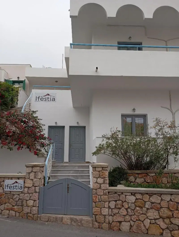 Ifestia Hotel