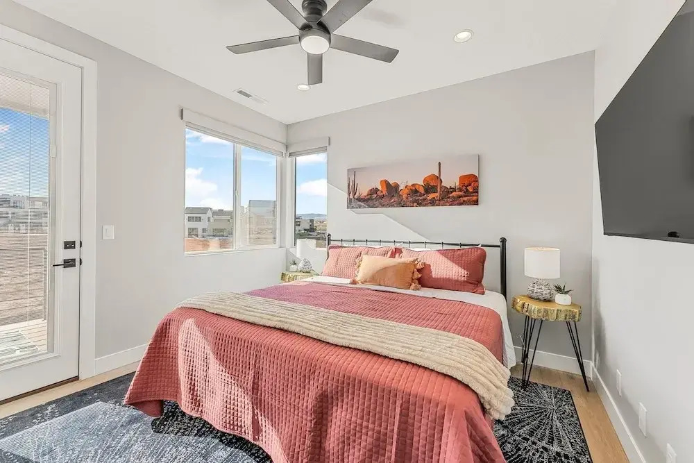 Slickrock Shore 8 Bedroom Townhouse