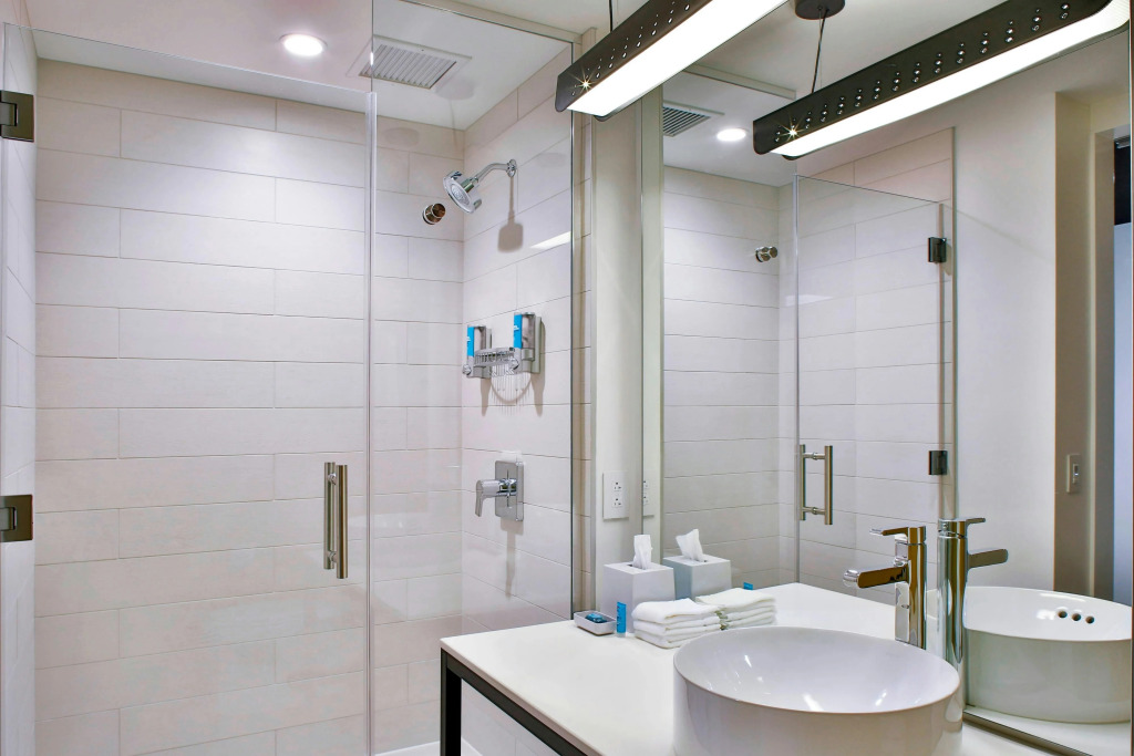 Aloft by Marriott Chicago Mag Mile