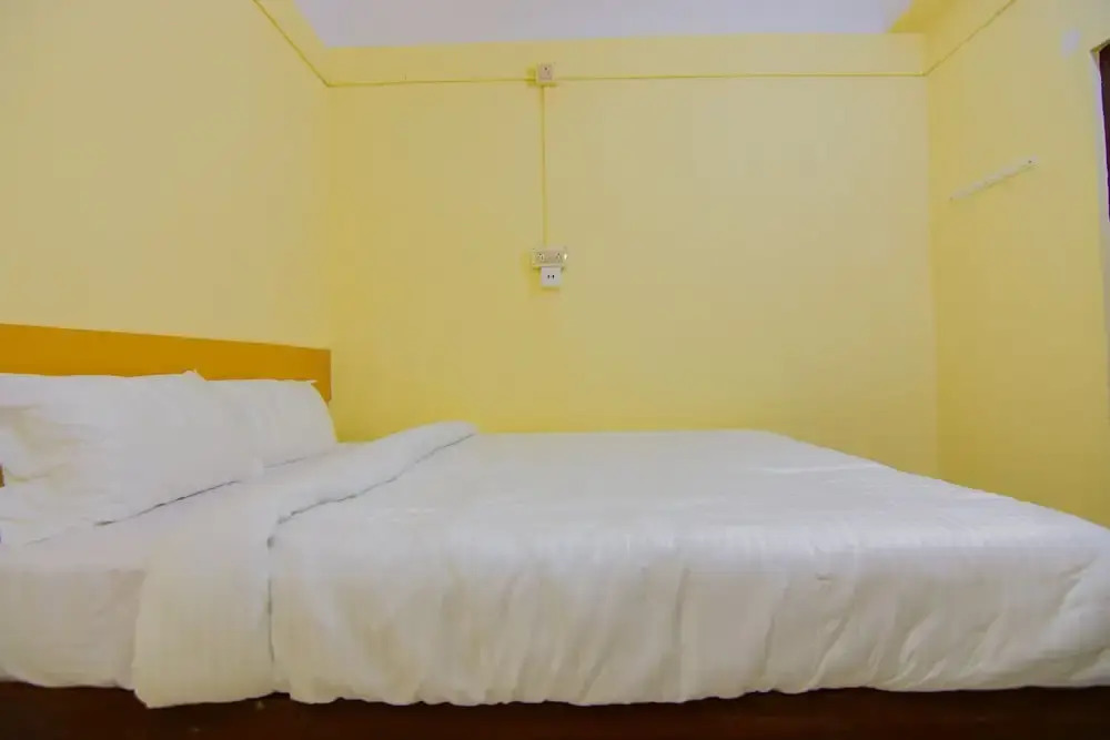 Madina Guest House by OYO Rooms