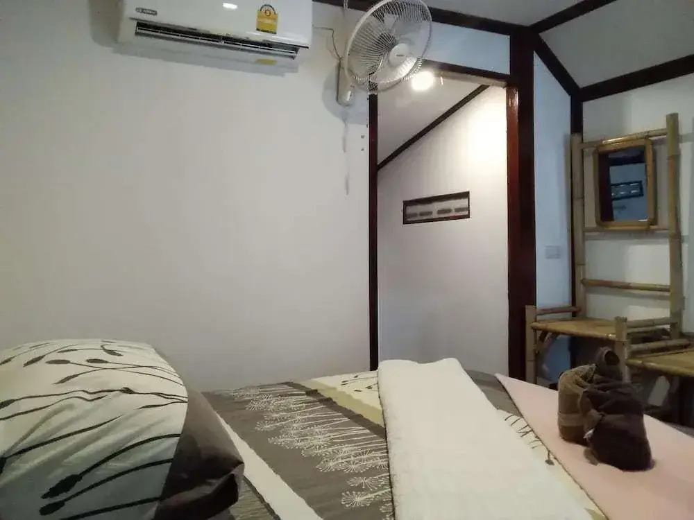 Comon Bungalow HaadChaoPhao
