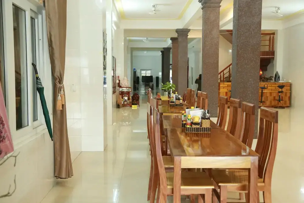 Gold Plus Hotel