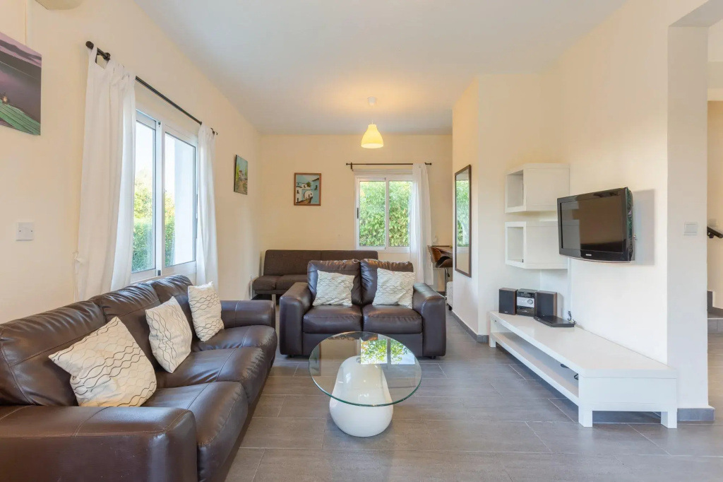 Sun Beach Villa Tria