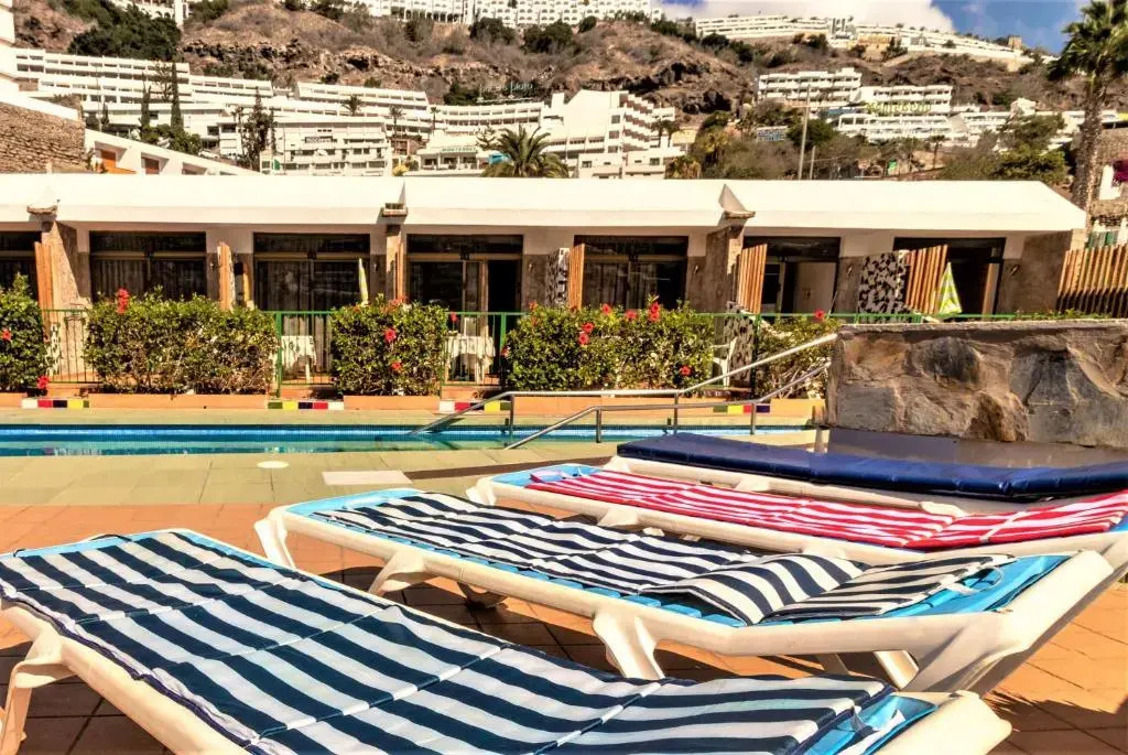 Leticia del Mar Adults Only
