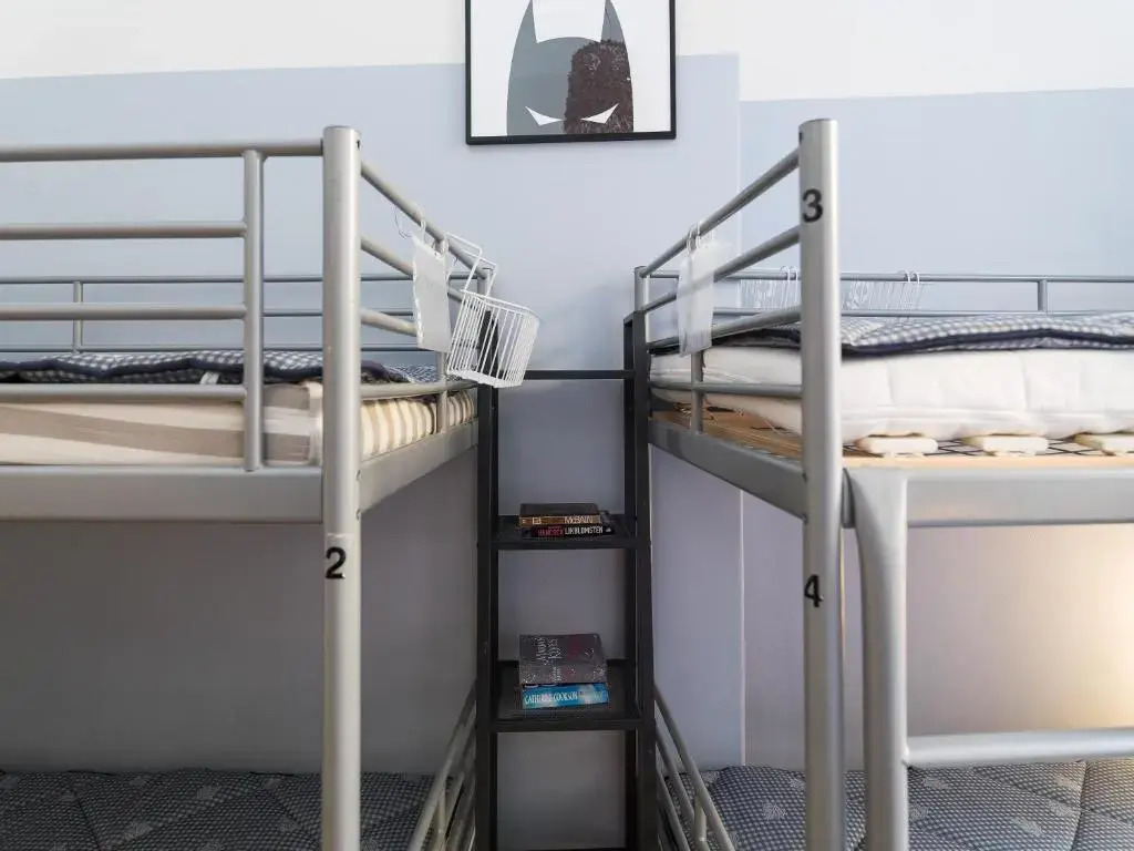 Castanea Old Town Hostel