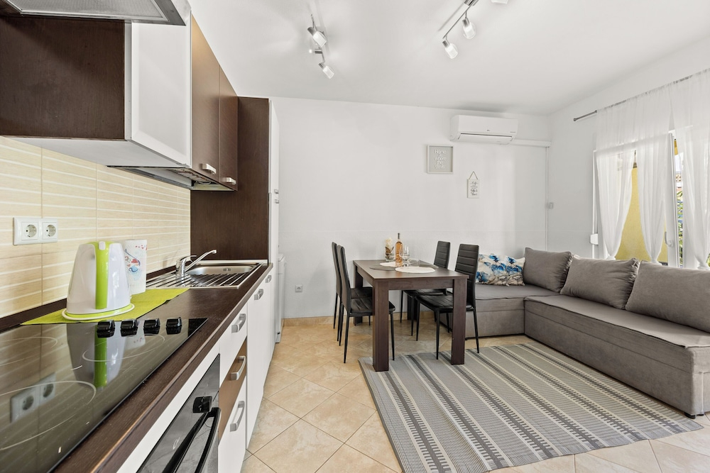 Apartments Rondine