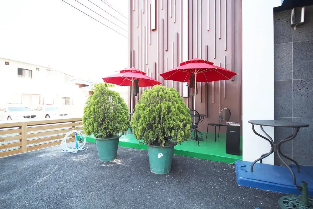 Haru Hotel