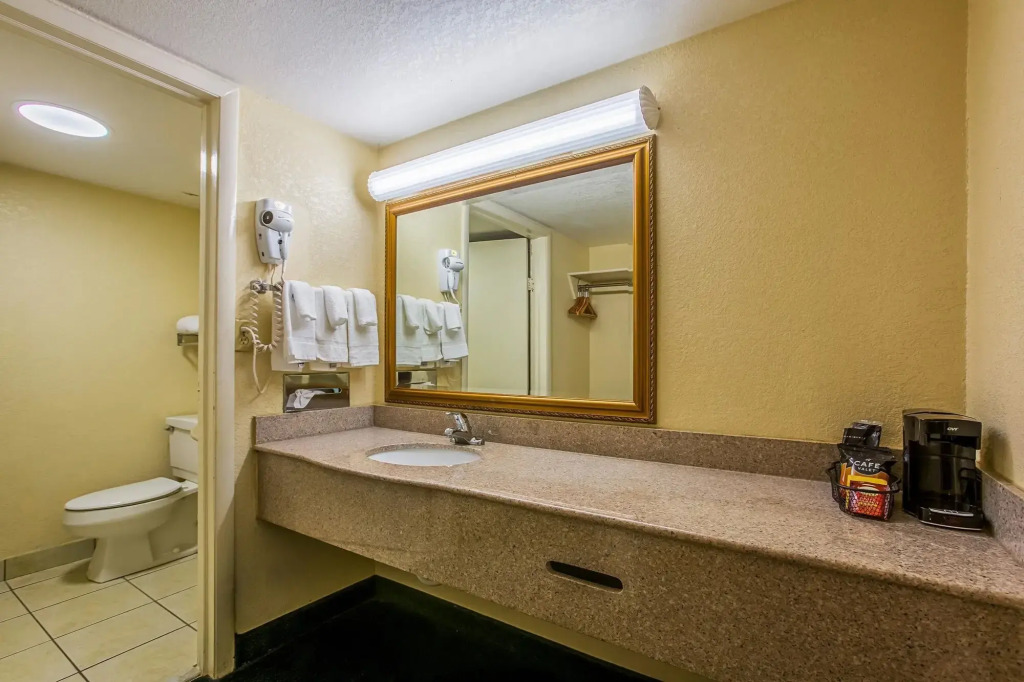 Quality Inn Atlanta Northeast I-85