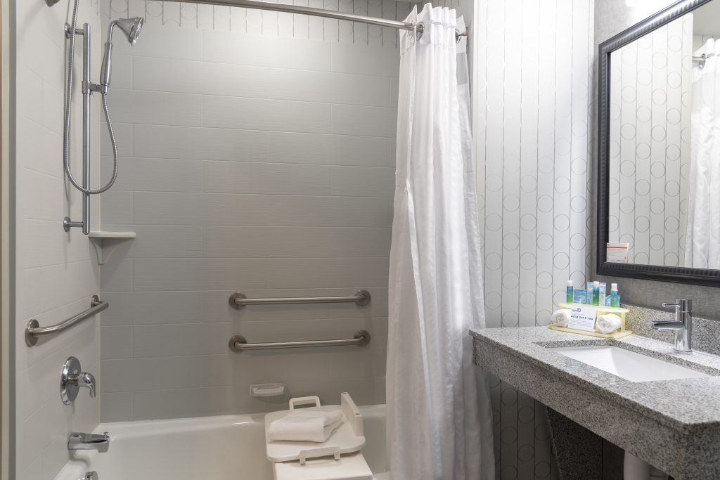 Holiday Inn Express & Suites Columbus - Polaris, an IHG Hotel
