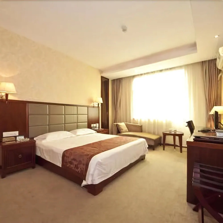 Tang Chen Hotel