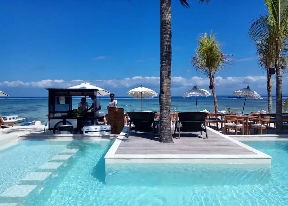 Ohanas Beachfront Resort & Beach Club