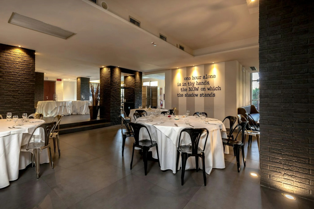 La Meridiana Bleisure Hotel
