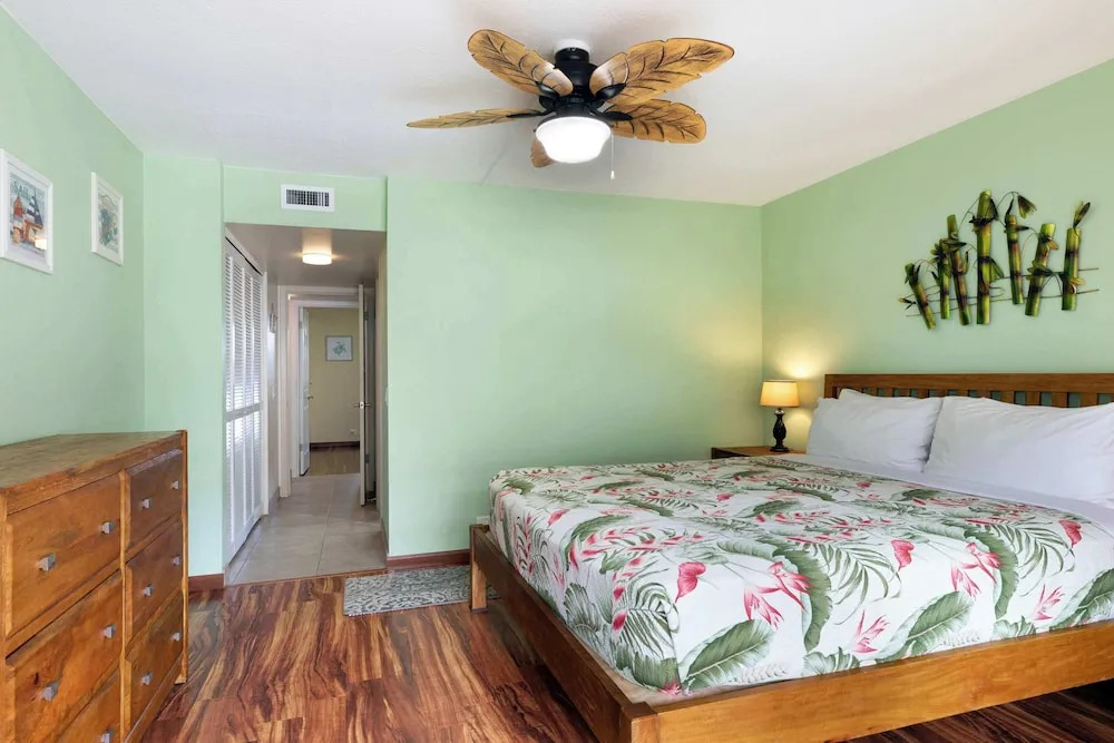 White Sands Village#213