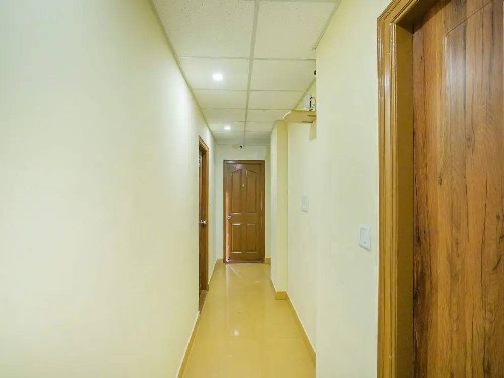 OYO 10291 Sri Venkatadri Residency