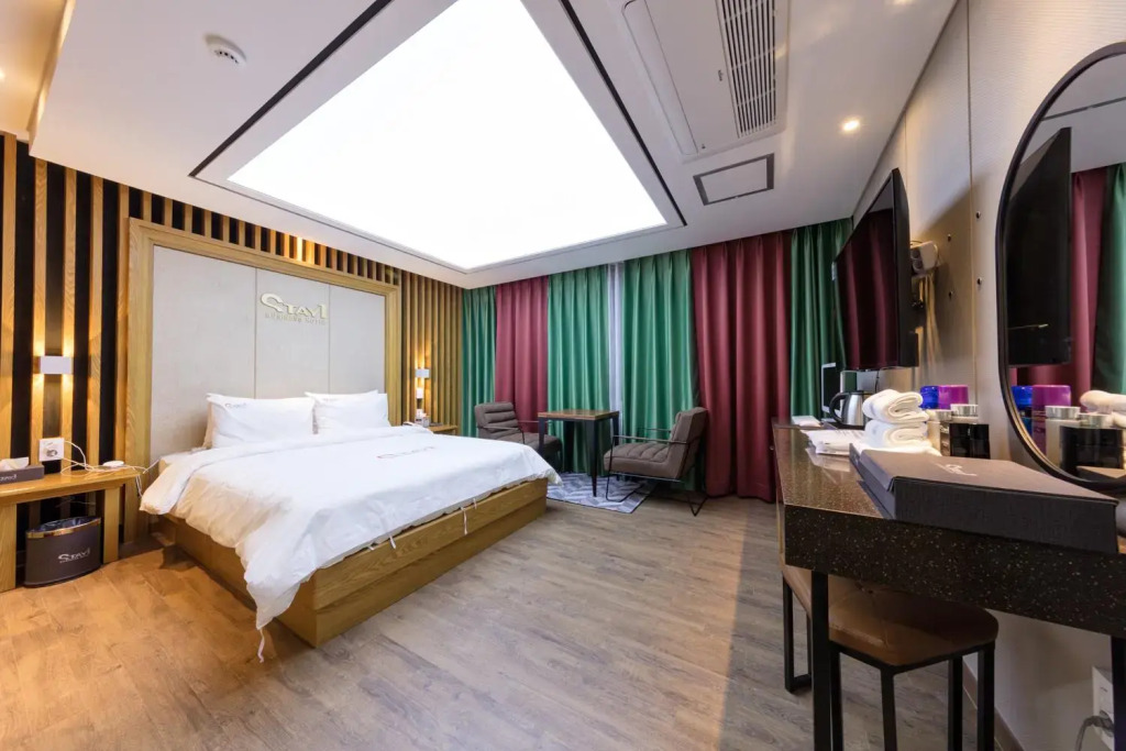 Stay Hotel