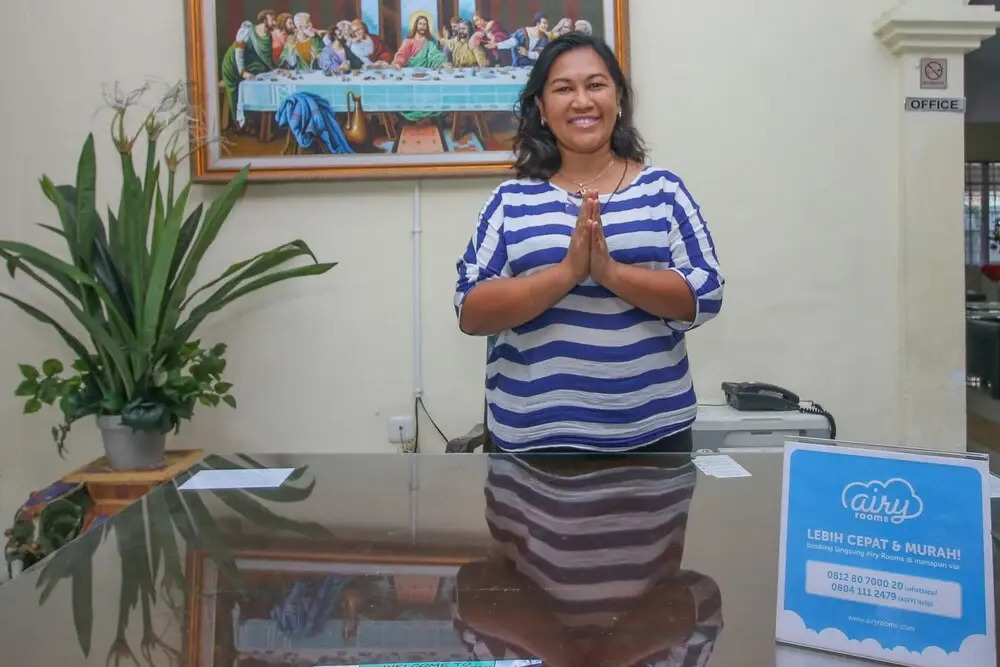Airy Lansot Sarongsong Lingkungan Satu Tomohon