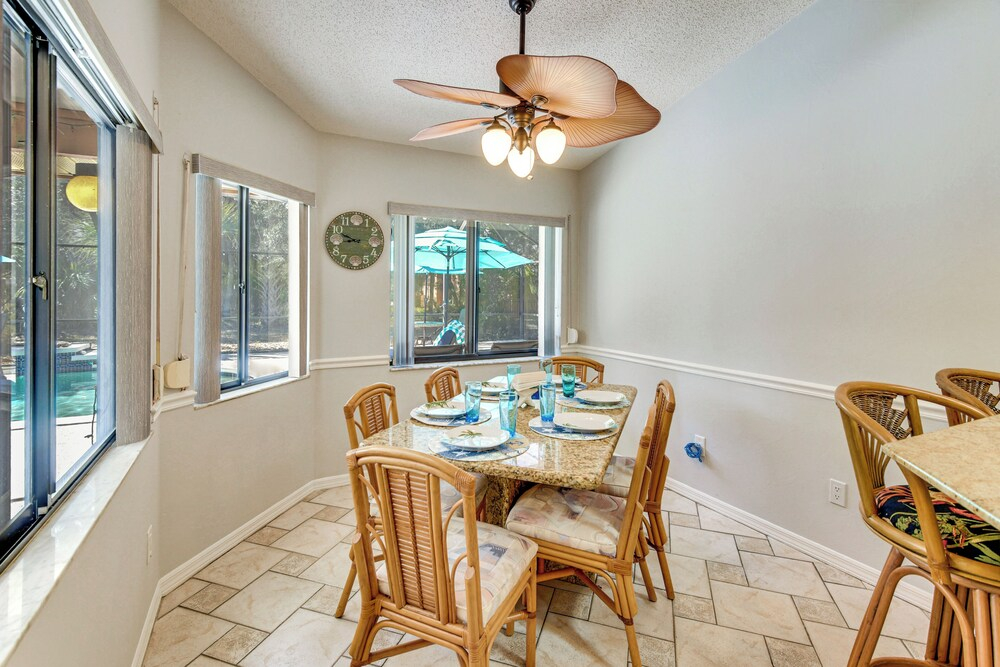 casa Ensenada in Palm Coast: Lanai + Heated Pool