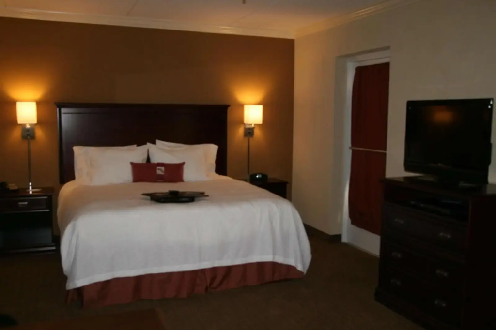 Hampton Inn & Suites Lanett-I-85