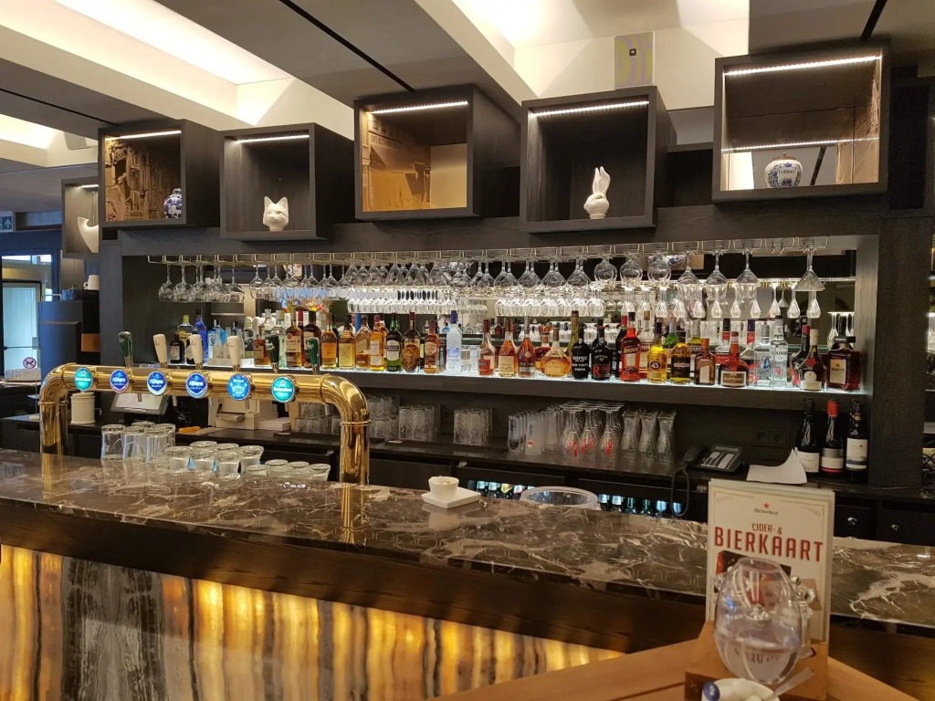 Golden Tulip Hotel Central