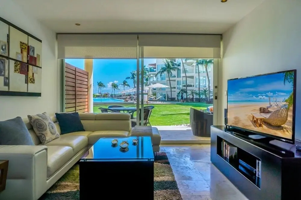 Elements Garden House 10 2 Bedroom Condo by Redawning