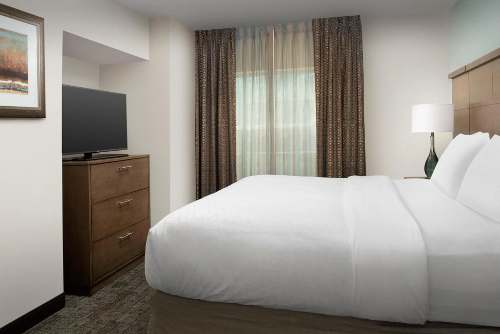 Staybridge Suites Greenville I-85 Woodruff Road by IHG