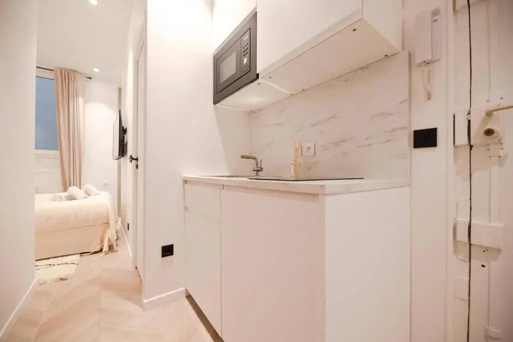 Lovely Home in Champs Elysées - With AC