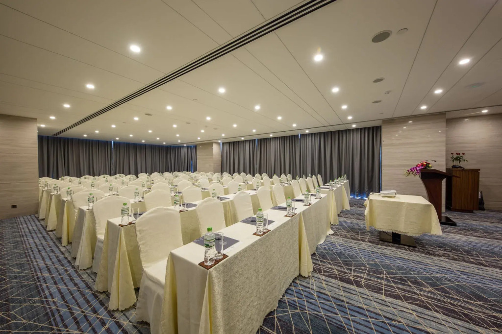 Queen Ann Nha Trang Hotel