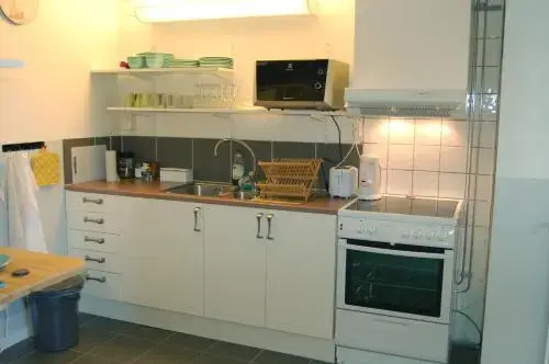 Golden Work Hostel