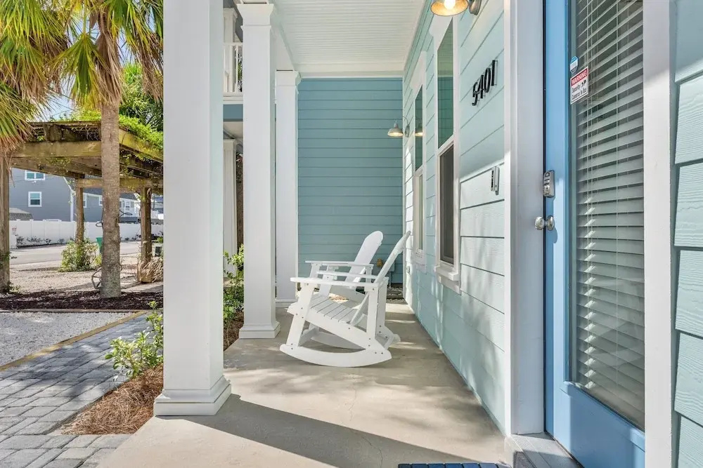 Spectacular 3br 4ba w/ Private Pool, 2 Min Walk to Beach - Sleeps 15!