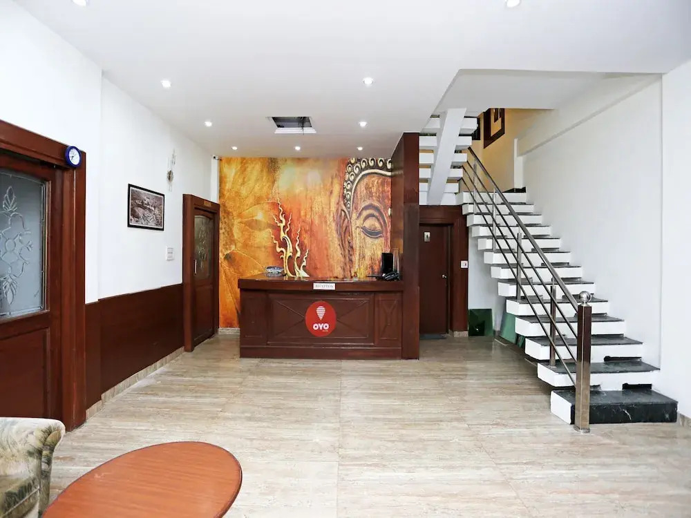 OYO 8767 Hotel Landmark