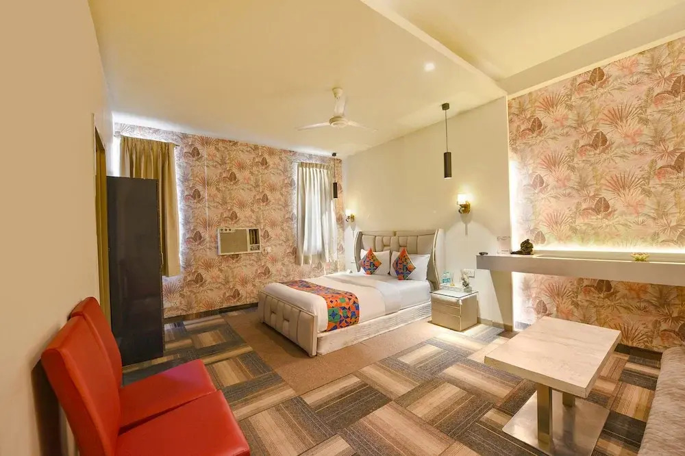 FabHotel The Heritage