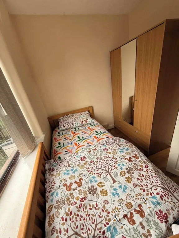 3bedroom Entire House in Stockport Town Manchester