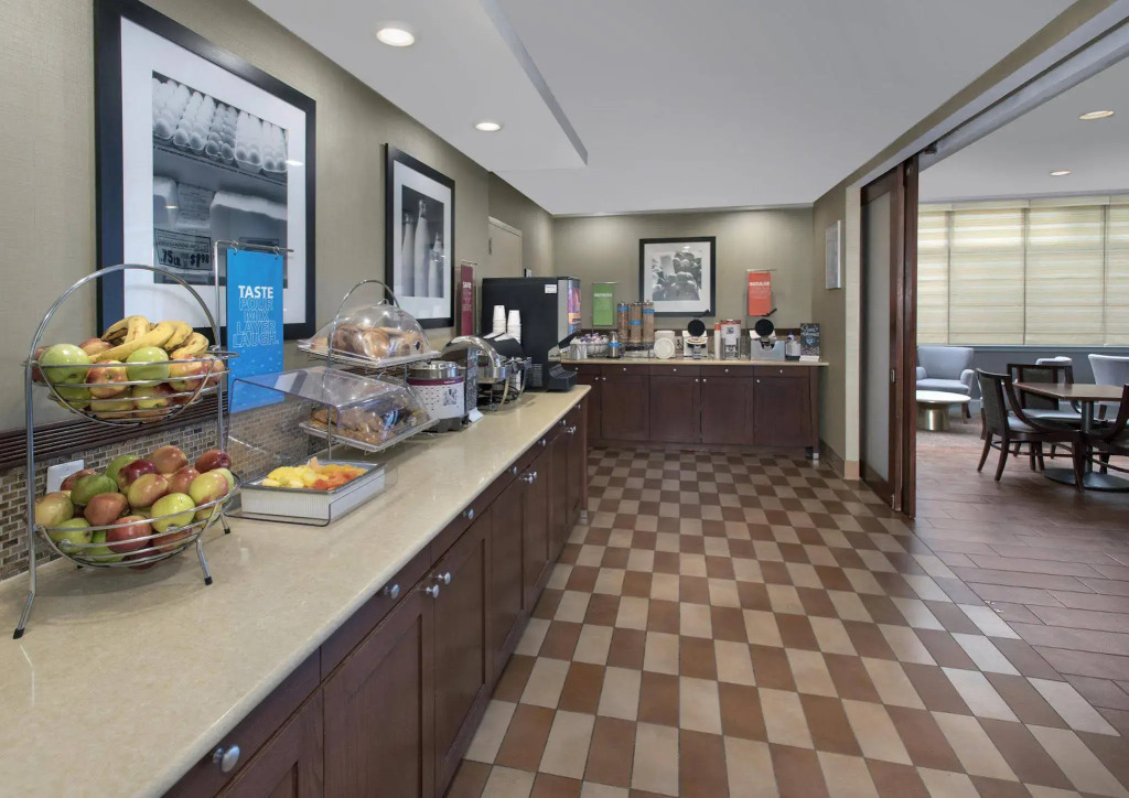 Hampton Inn NY-JFK
