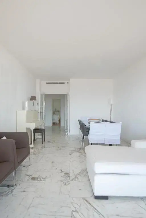 3 pièces vue mer et piscine quartier Parc Impérial