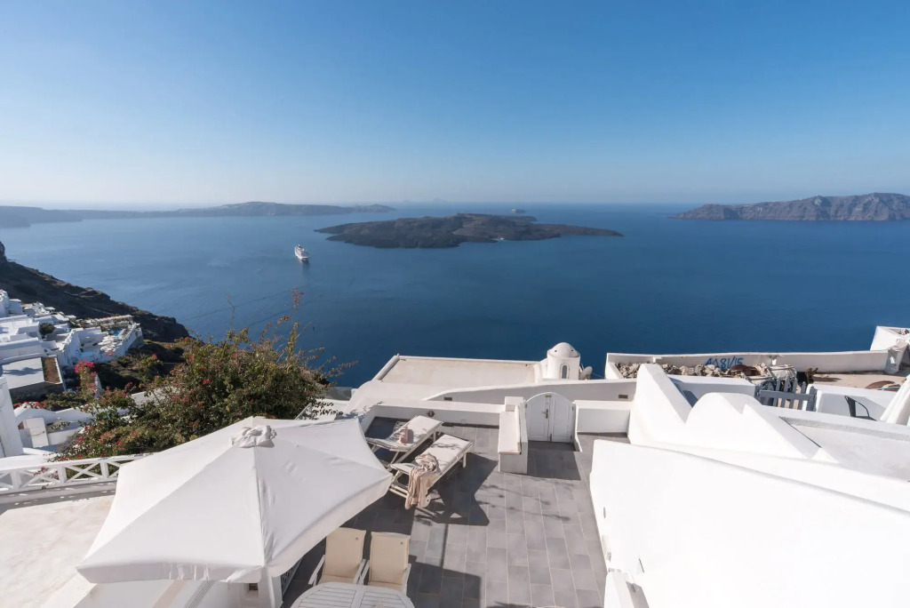 Karpimo Horizon - Caldera Sunset View - Private Hot Tub - Firostefani