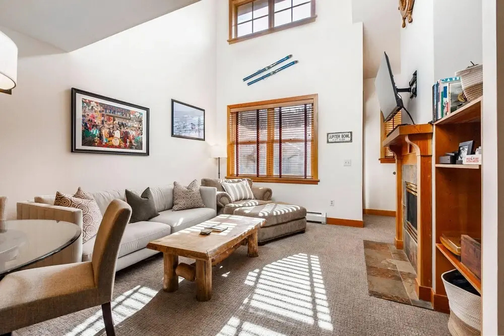Greyhawk 24 by Identity Properties