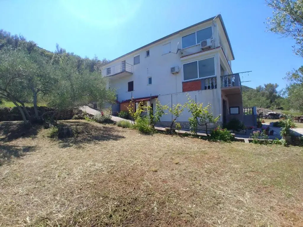 Apartments Bubica