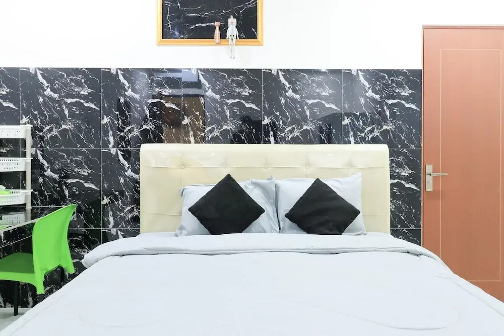 D Rainbow West Homestay