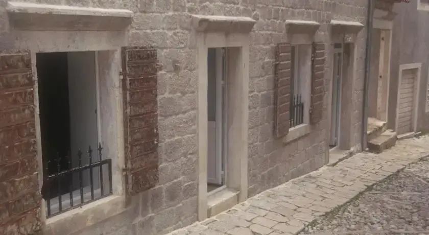 Pajo Apartments