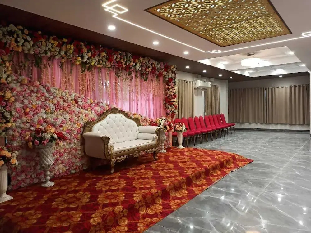 Hotel Avisha