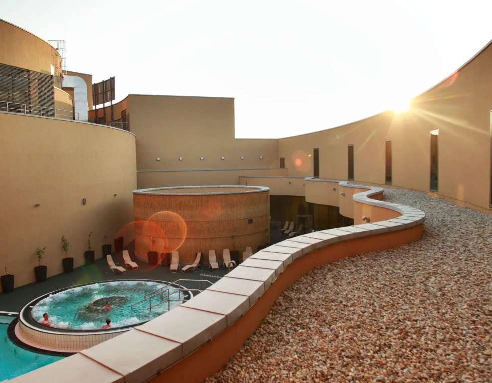 St. Martins Therme & Lodge